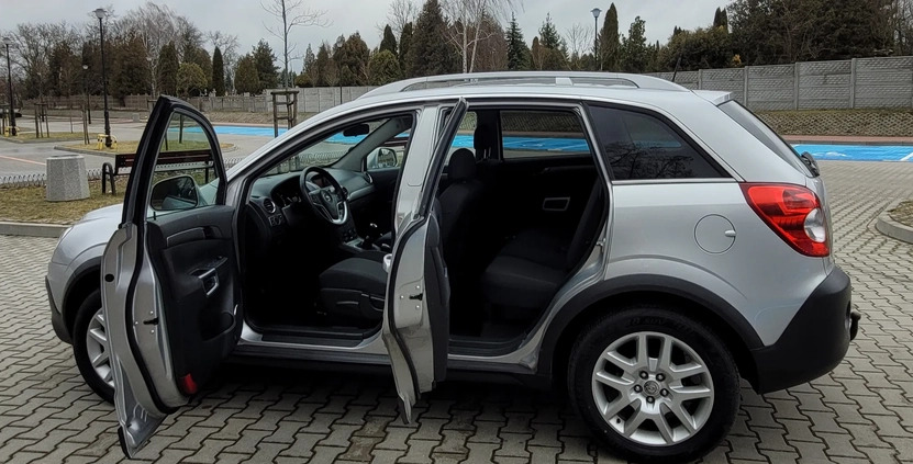 Opel Antara cena 24900 przebieg: 154000, rok produkcji 2009 z Płock małe 667
